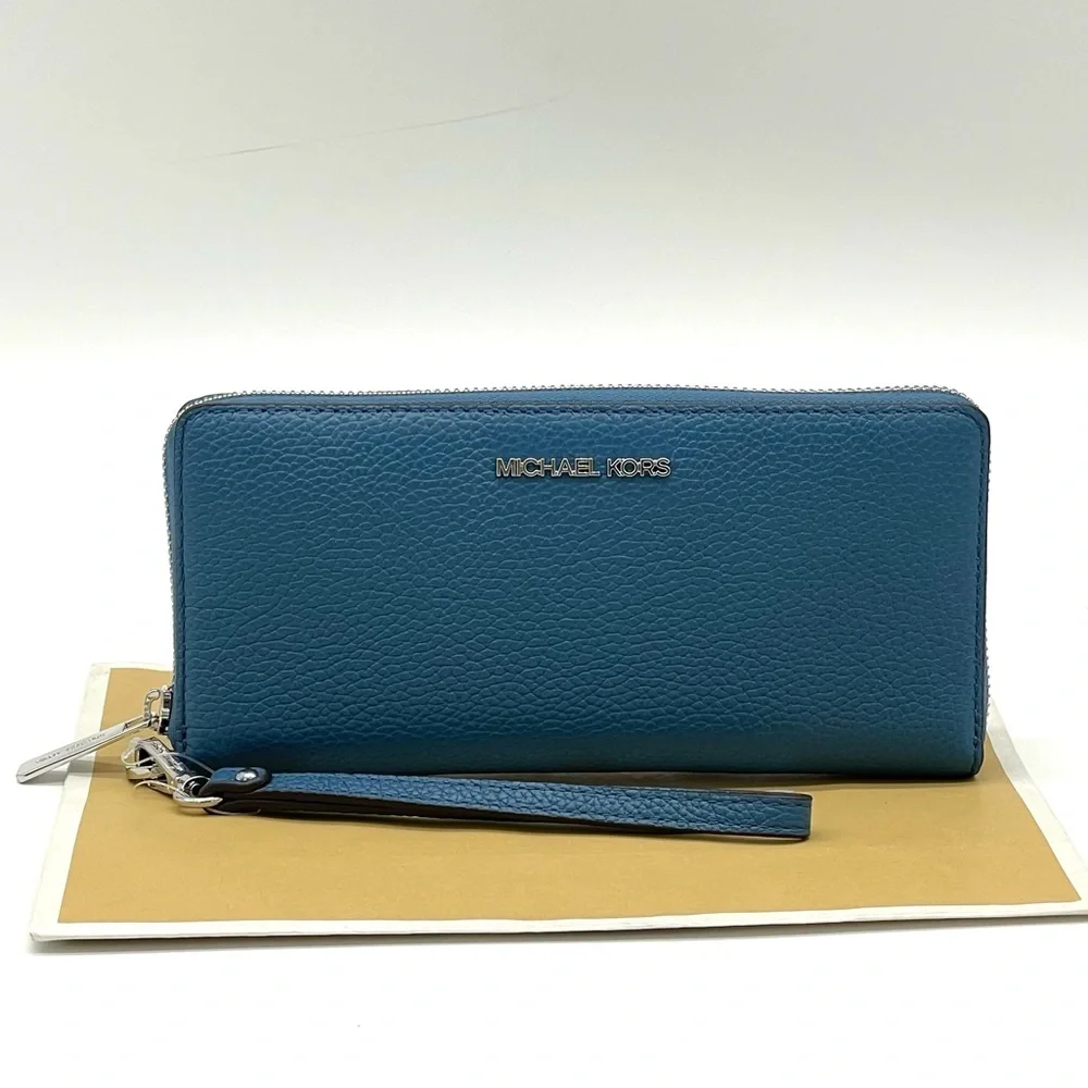 Michael Kors Large Continental Wallet Wristlet